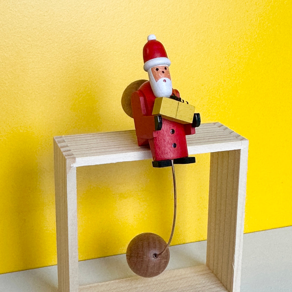 Swinging Santa