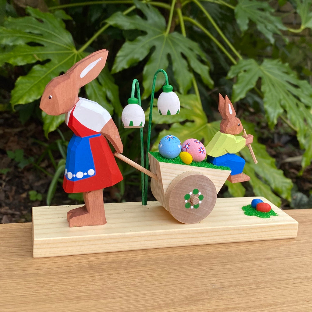 Mama Osterhase and Son with Easter Cart