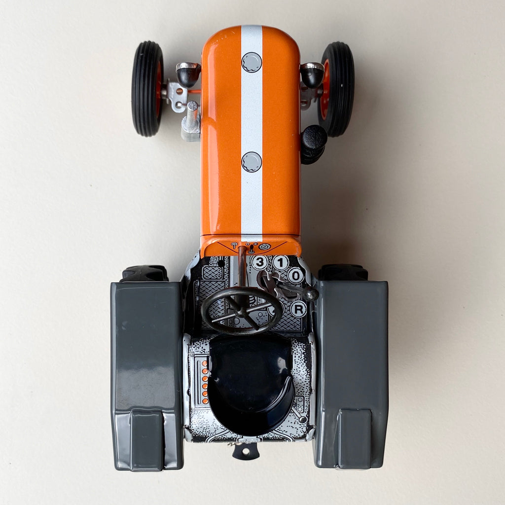 Kubota T 15 Wind-Up Tractor