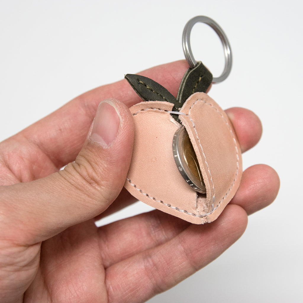 Little Peach Keyring