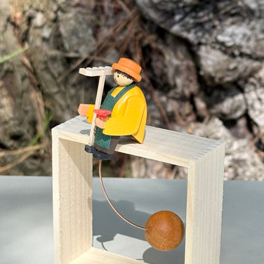 Swinging Gardener