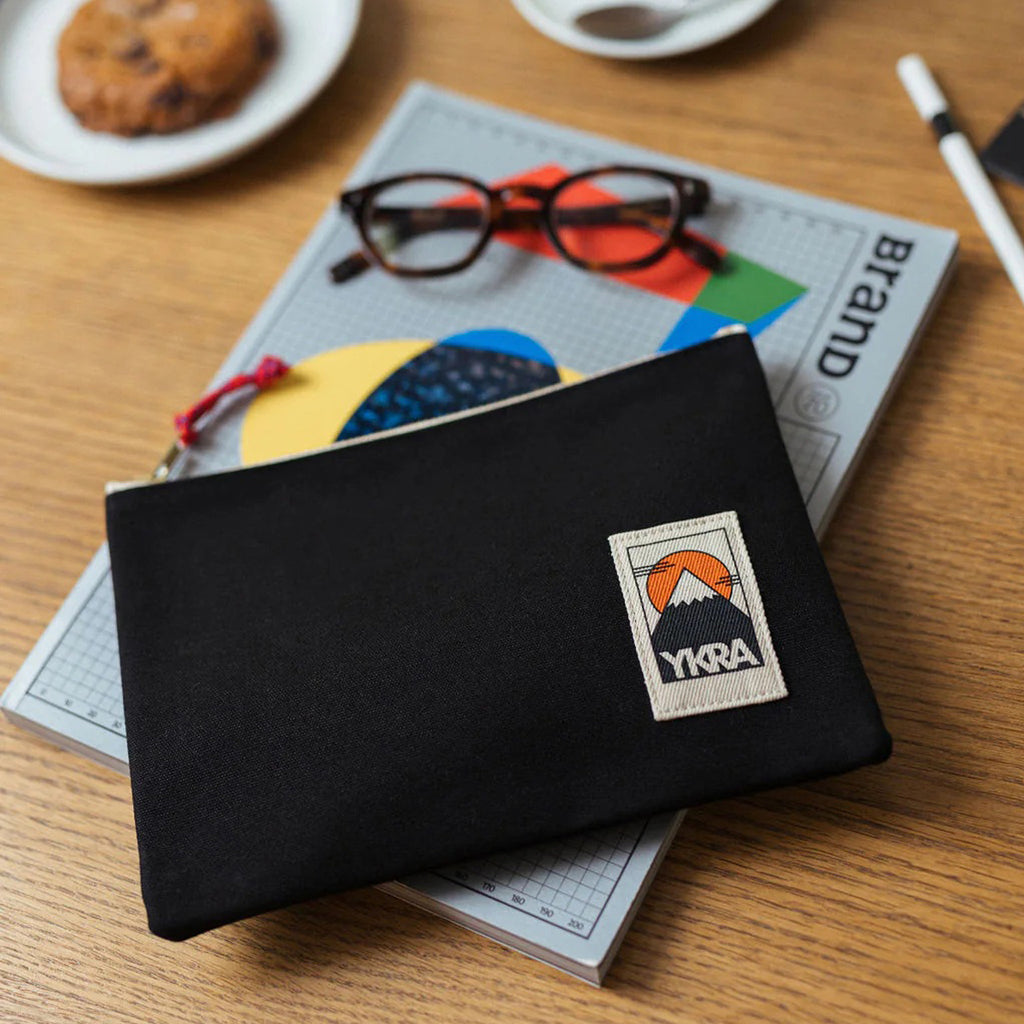YKRA Pouch