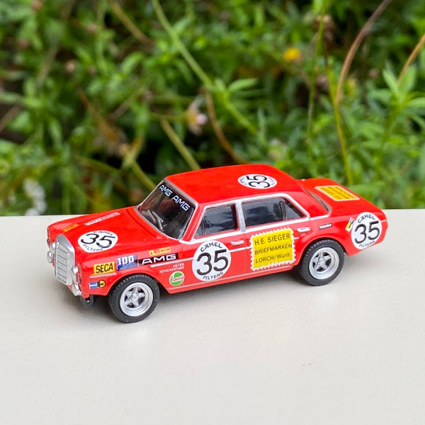 Schuco 1:87 Mercedes-Benz 300 SEL 6.8 AMG