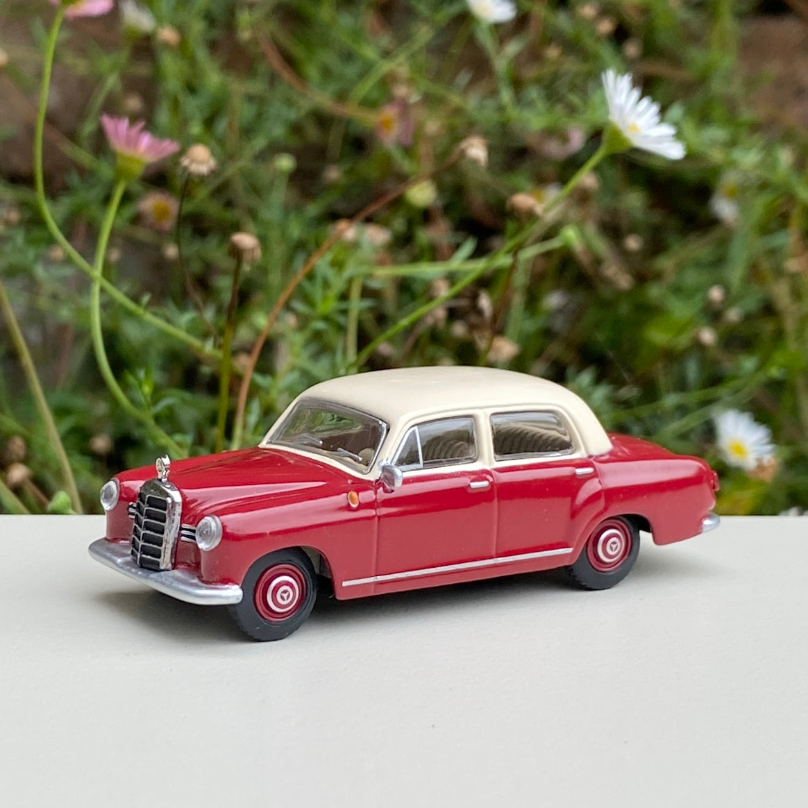 Schuco 1:64 Mercedes Benz 180D (W120) — Thorsten van Elten